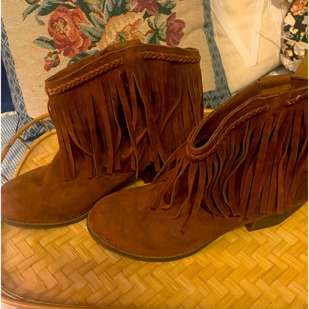 Rock & Candy fringe Suede Cognac Booties Size 10
